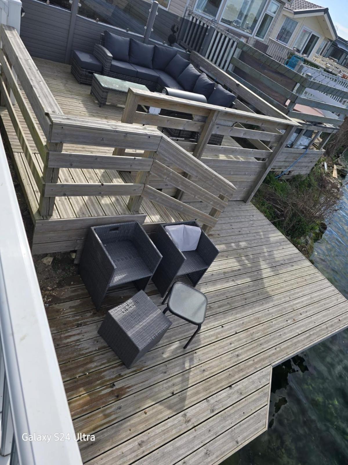 Lakeside Holiday Home With Hot Tub Tattershall Exterior foto
